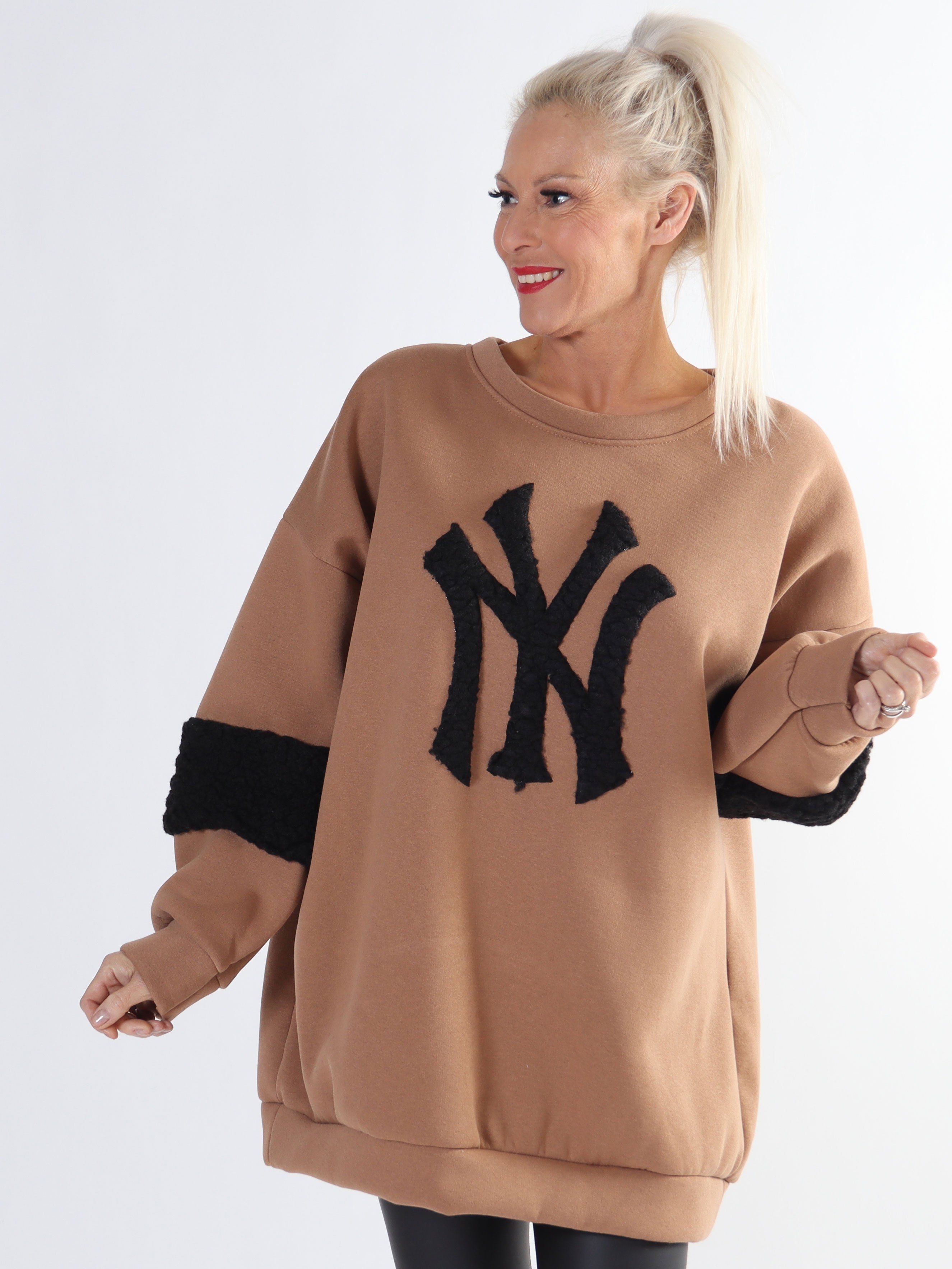 Fenya - Plus size sweatshirt detaljeret med blødt plys